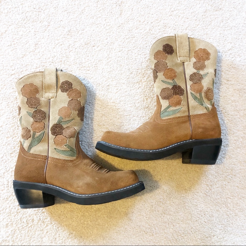 Ariat Womens Doll Baby Chestnut Suede Western Boot